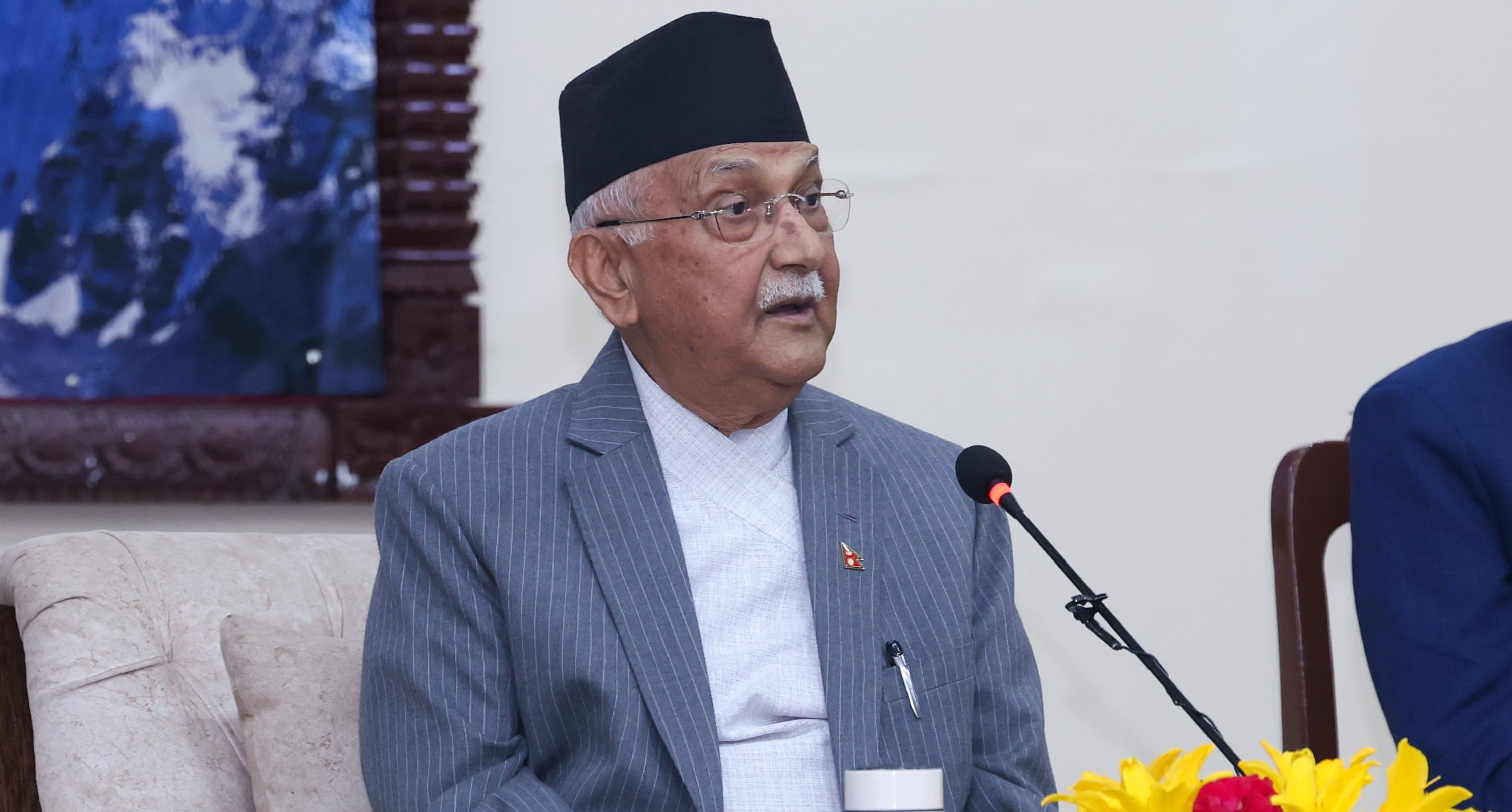 एमाले संसदीय दलको बैठकमा ओलीले भने- नीति तथा कार्यक्रम सही छ, ढुक्कले समर्थन गर्नुस्
