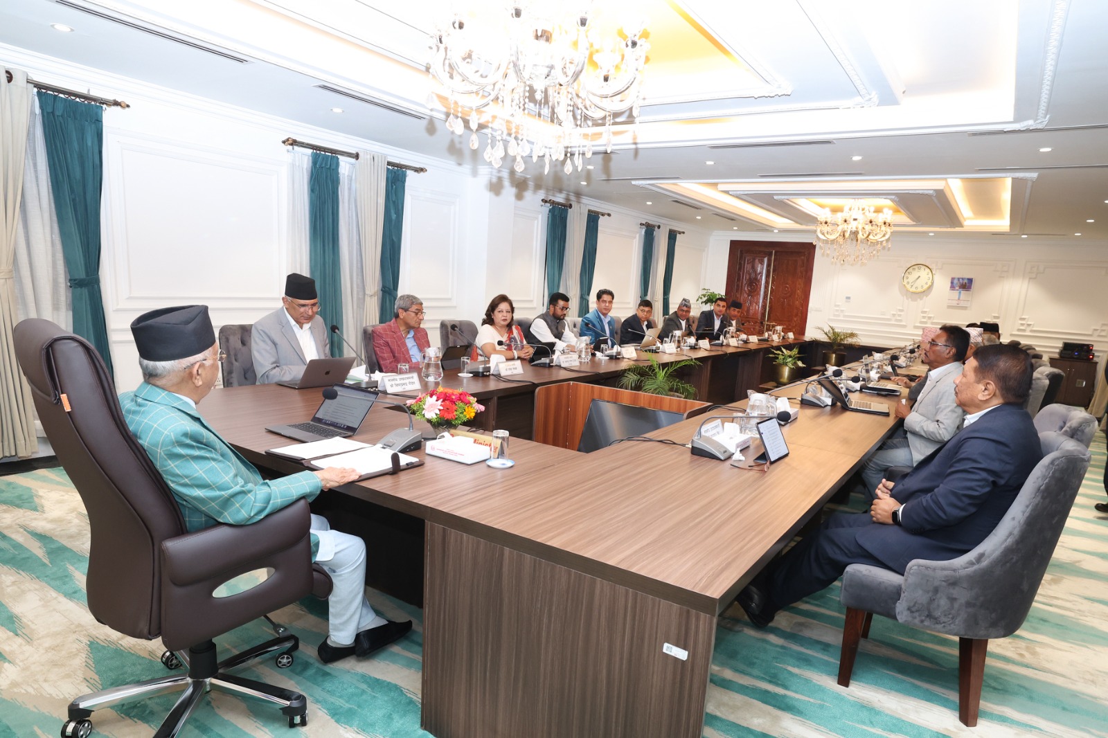 प्रधानमन्त्री निवास बालुवाटारमा २०८२ साउन १२ गते बसेको मन्त्रिपरिषद् बैठक