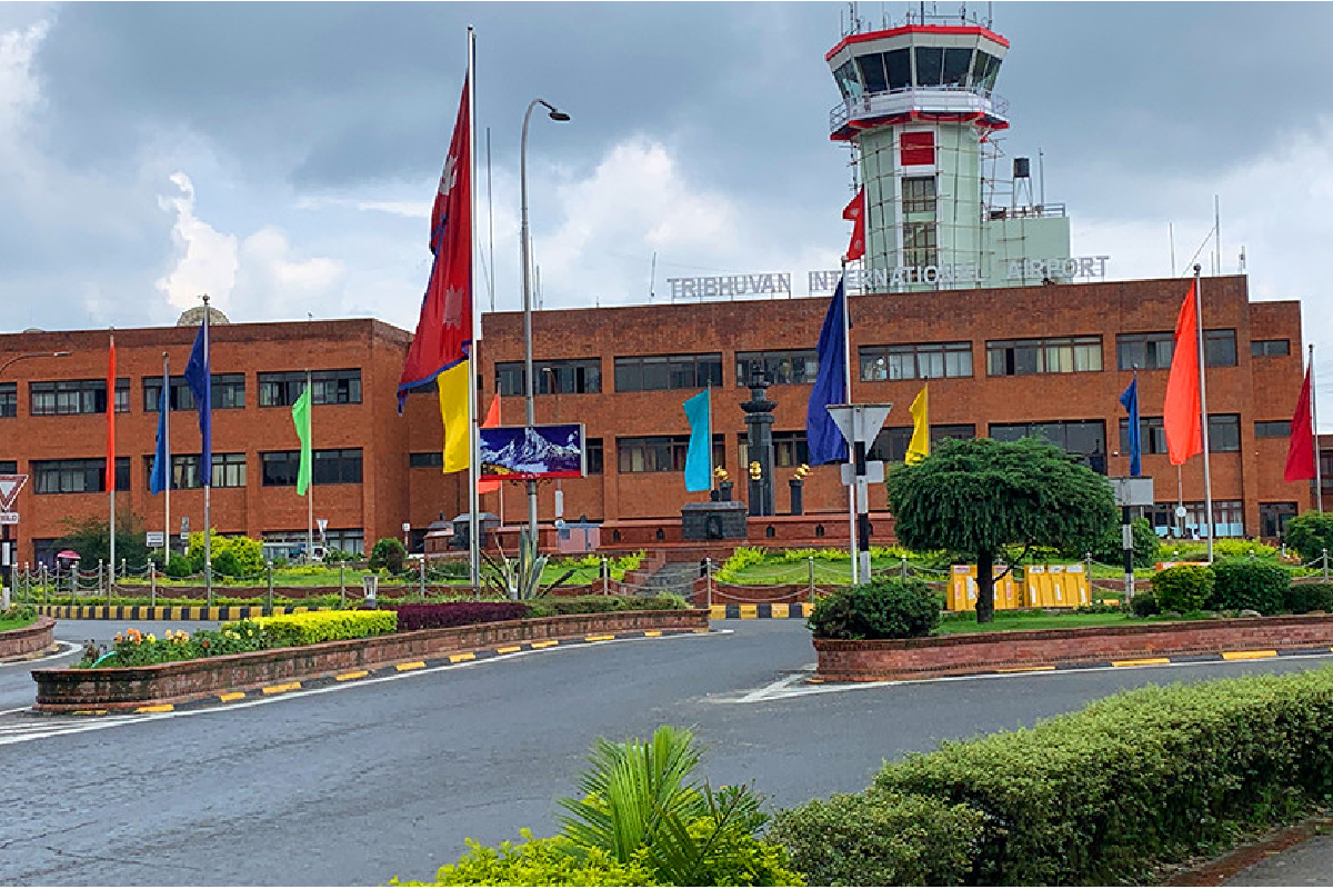 एक भारतीय नागरिकले मलद्वारमा लुकाएर ल्याएका थिए सुन, प्रहरीले केएमसी पुर्‍याएर निकाल्यो